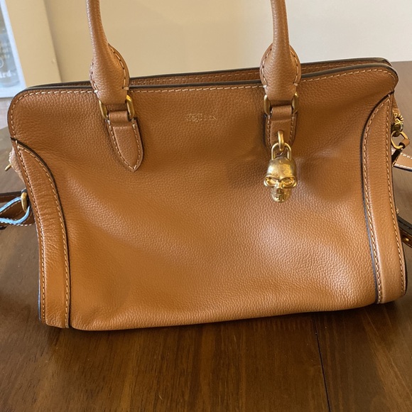 Alexander McQueen Medium Padlock Satchel Bag - Camel